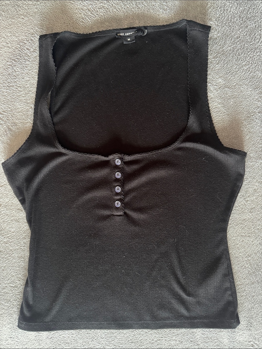 Good American Black Scoop Neck Tank with Button Placket